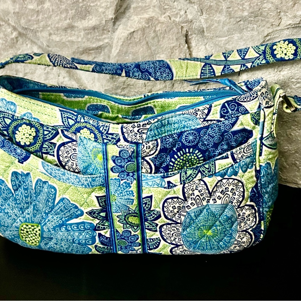 Vera Bradley Doodle Daisy shoulder bag, blue-green, retired